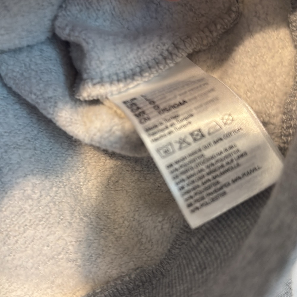 Benson Boone Hoodie View 4